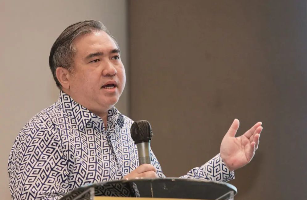 Rakyat Malaysia pemegang lesen memandu Singapura layak mohon subsidi BUDI95 mulai esok - Loke